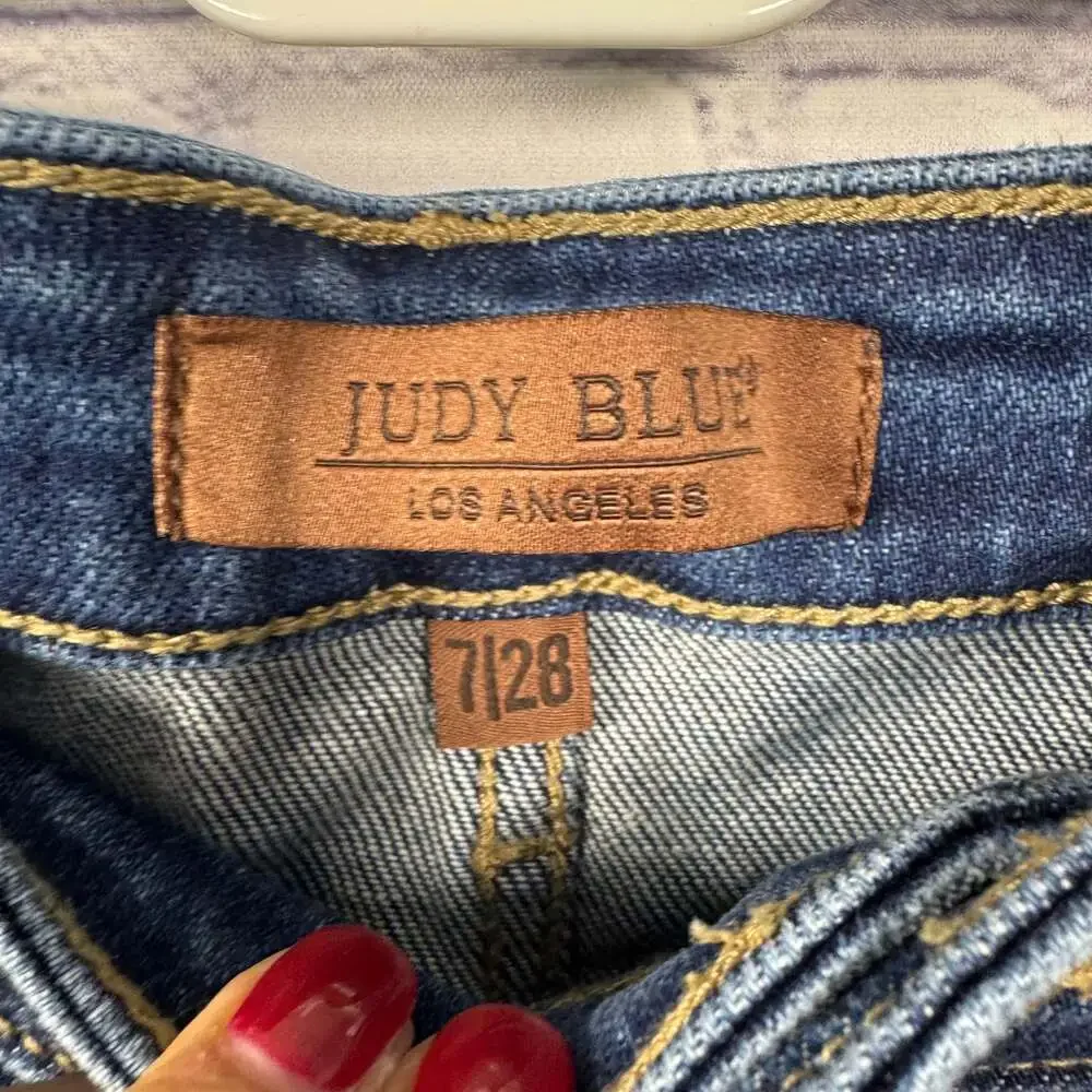 Judy Blue Mid-Rise Dark Wash Boyfriend Jeans 7/28 - Picture 4 of 6